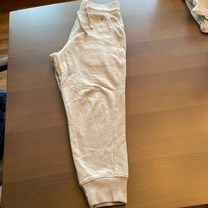 Men’s All Saints joggers
Worn 2xs
No tears/stains 
Size-XS 
Inseam -23in hemmed